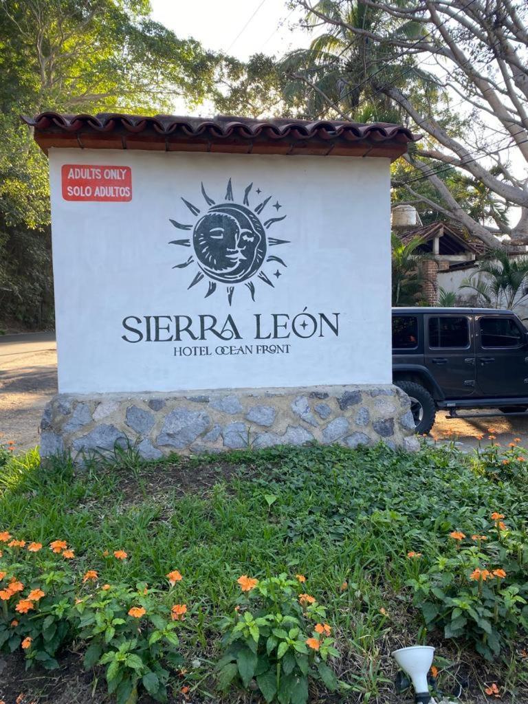 Traditional Sierra Leon Oceanfront Rooms - Adults Only Puerto Vallarta Eksteriør billede
