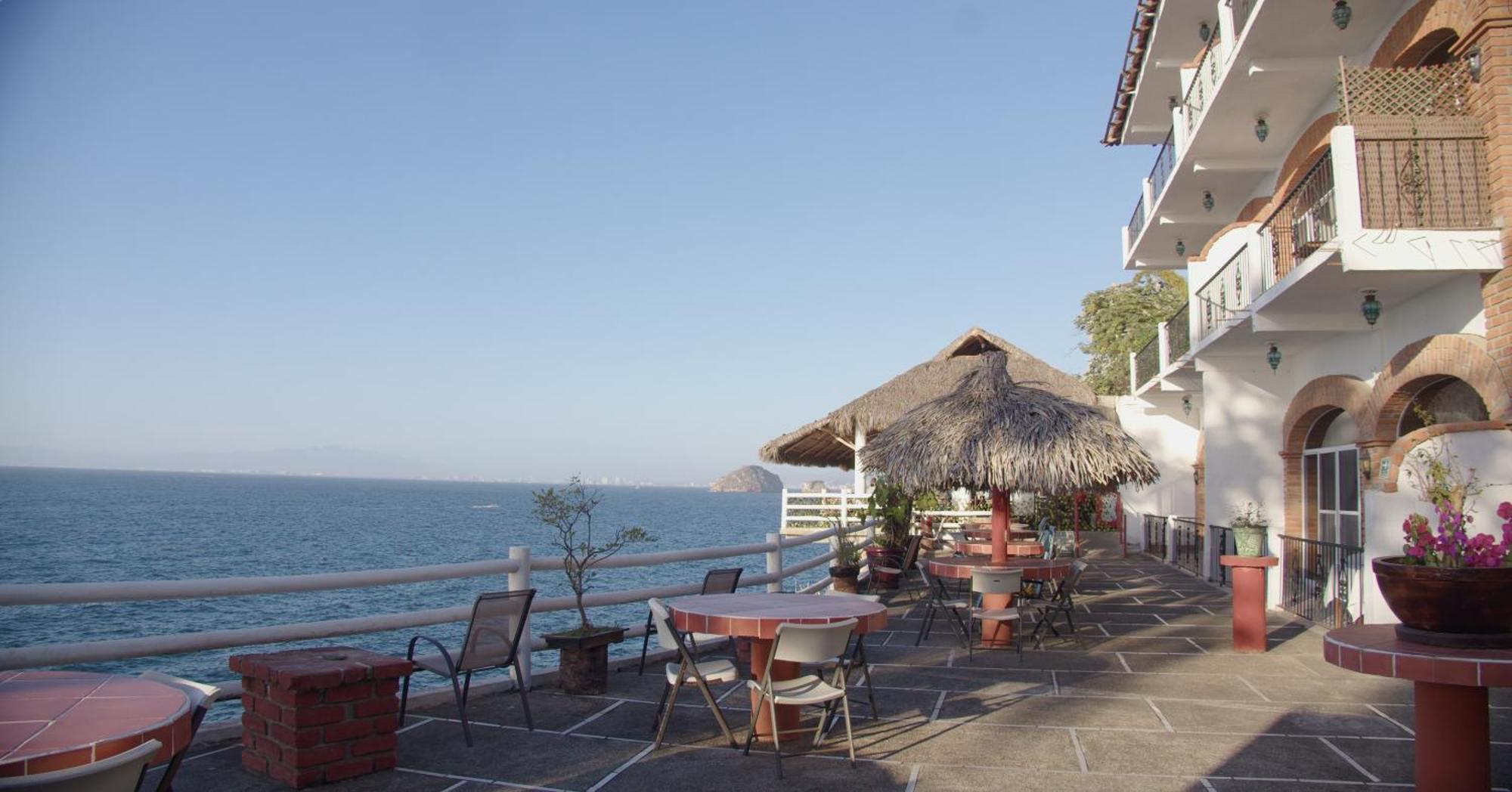 Traditional Sierra Leon Oceanfront Rooms - Adults Only Puerto Vallarta Eksteriør billede
