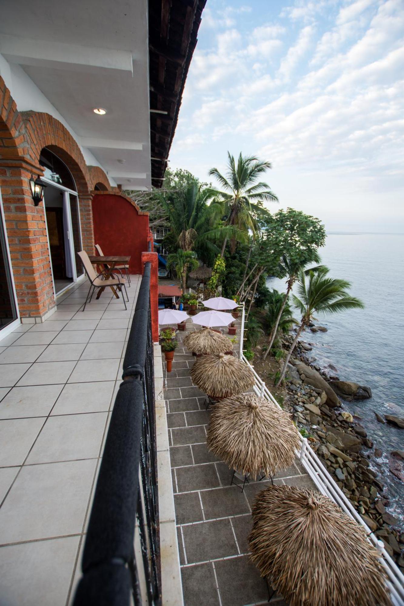 Traditional Sierra Leon Oceanfront Rooms - Adults Only Puerto Vallarta Eksteriør billede